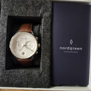 New Nordgreen Pioneer 42mm Mens Chronograph Watch Scandinavian Gun Metal & White